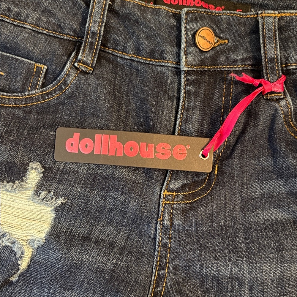 Dollhouse Distressed Dark Wash Cuffed Denim Shorts 5 / 27 NWT - Picture 9 of 9